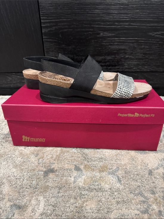Munro Shoes - Munro Black Elastic and Silver Textured Slide Sandals